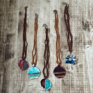 Handcrafted Leather Pendant Necklace Set